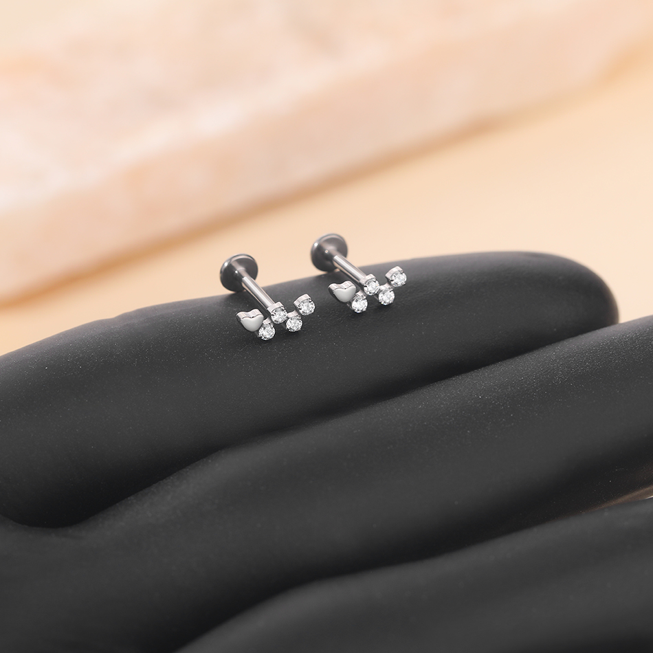 1Pc Titanium Flower Zircon Lab - Flat Back Labret Stud recension och pris