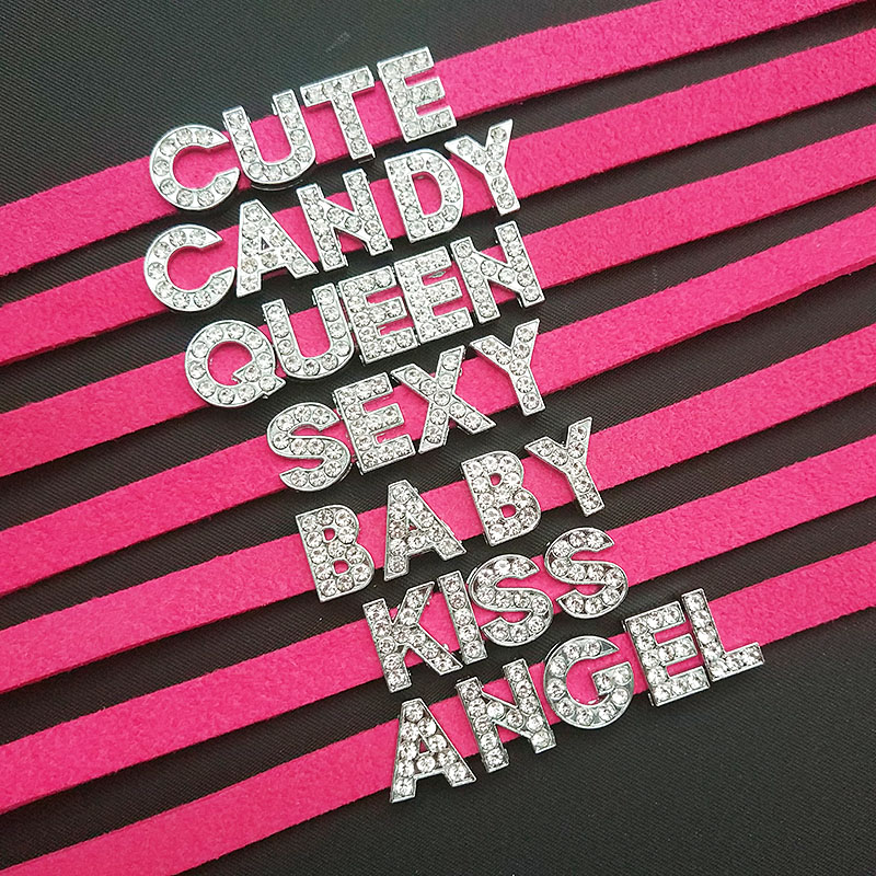 Goth Sexy Rhinestone Letters I - Body Jewelry Goth recension och pris