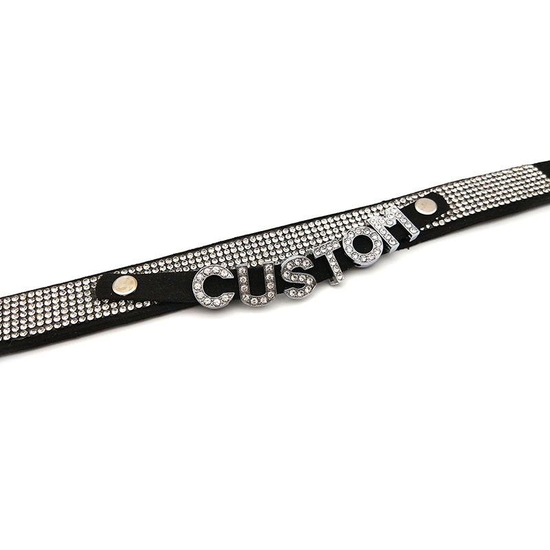 Shiny Rhinestone Letters Custo - Body Jewelry Goth recension och pris