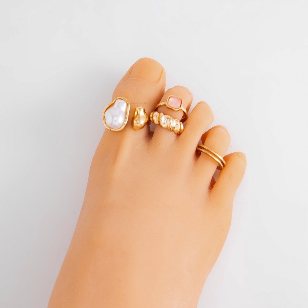 Irregular Pearl Toe Ring Set T - Body Jewelry Rings recension och pris